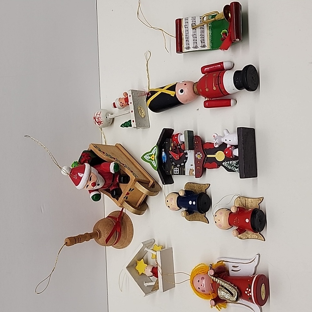 Vintage wood tree ornaments - Picture 17 of 17